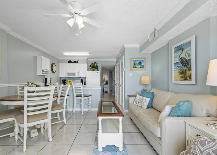 Royal Palms 704